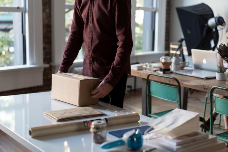 Selling Into Asia in 2026: The Free-Parcel Era Is Over